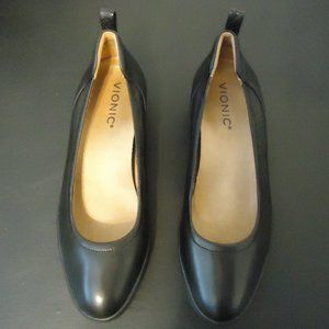 Vionic Jacey Black Wedges- NEW- Size 7